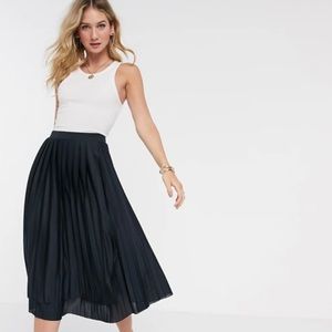 navy blue pleated midi skirt